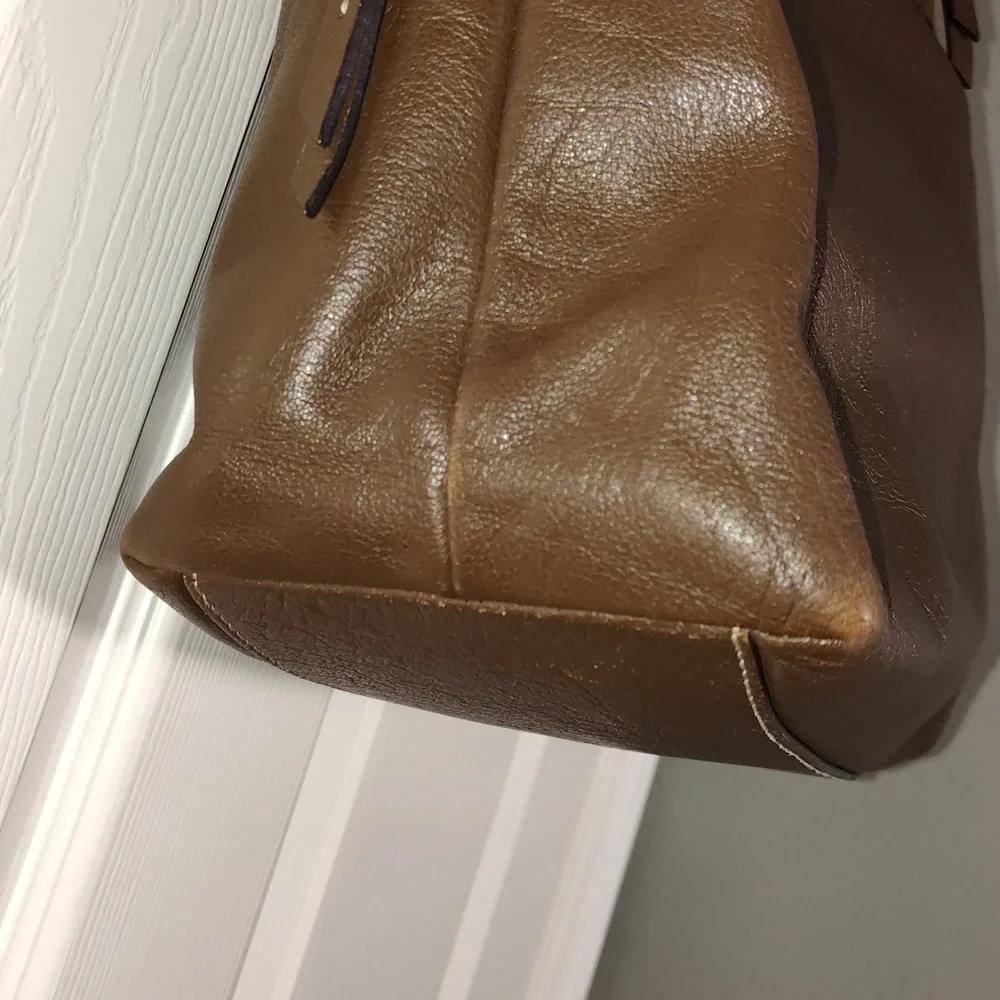 Brown Dooney and Bourke Dillen Pocket Sac Brown Leather Bag - Picture 9 of 15